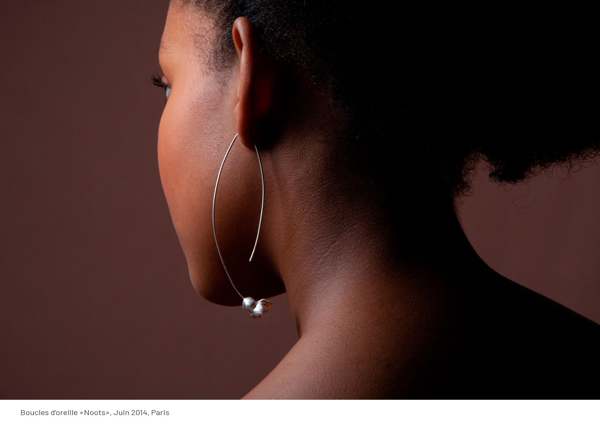 Photographie de bijoux par Vanessa Chambard, photographe en Drôme Ardèche